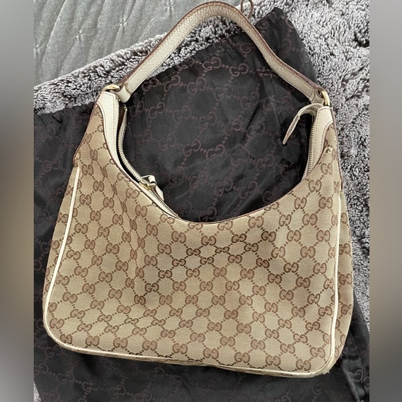AUTHENTIC Gucci Monogram Shoulder Purse